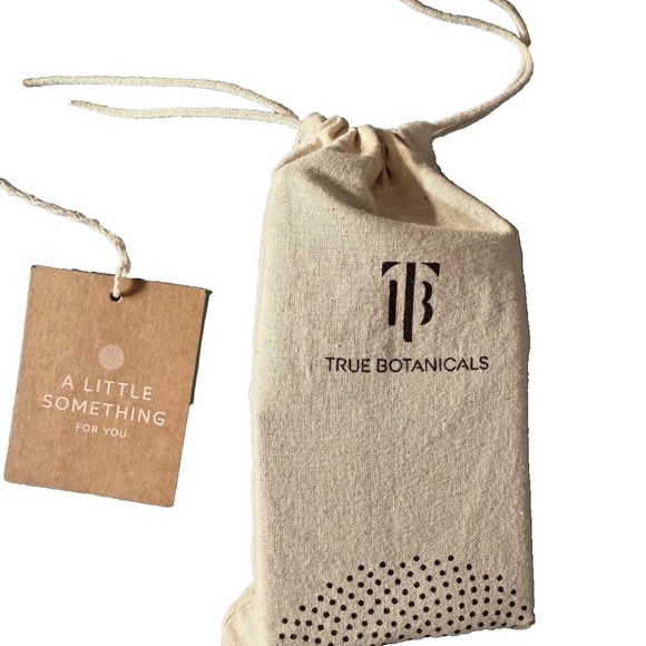 True Botanicals Clean Skincare Bundle – Supersea + Chebula + Oils – NEW - Picture 2 of 3